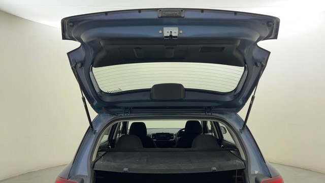 Second-hand 2020 Hyundai Venue S Plus Diesel BSVI for sale in Mysore-27