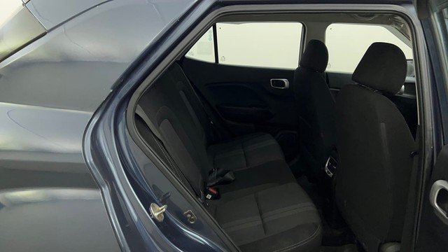 Second-hand 2020 Hyundai Venue S Plus Diesel BSVI for sale in Mysore-26