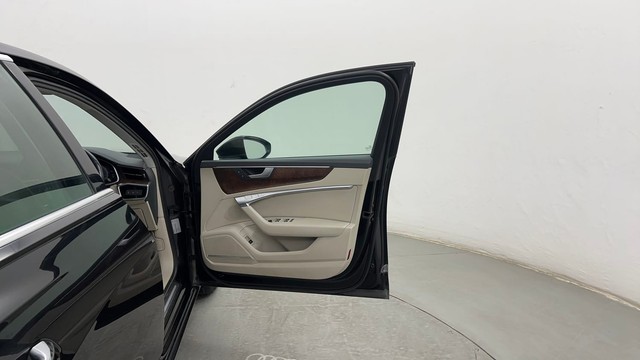 Second-hand 2020 Audi A6 45 TFSI Premium Plus for sale in Pune-16