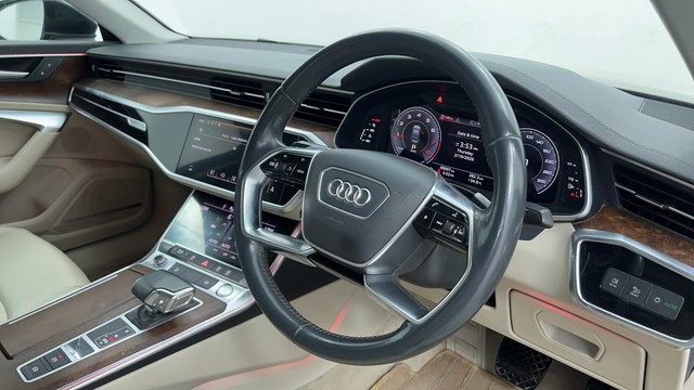 Second-hand 2020 Audi A6 45 TFSI Premium Plus for sale in Pune-27