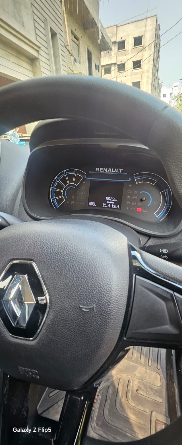 Second-hand 2024 Renault KWID 1.0 RXT for sale in Bhubaneswar-5