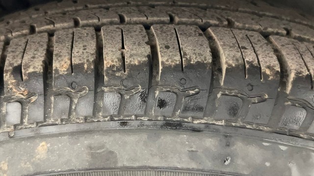 Second-hand 2016 Hyundai i10 Sportz 1.1L for sale in Kolkata-39