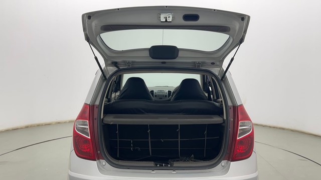 Second-hand 2016 Hyundai i10 Sportz 1.1L for sale in Kolkata-9