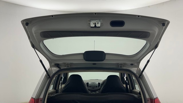 Second-hand 2016 Hyundai i10 Sportz 1.1L for sale in Kolkata-27