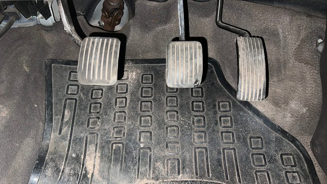 Second-hand 2016 Hyundai i10 Sportz 1.1L for sale in Kolkata-14