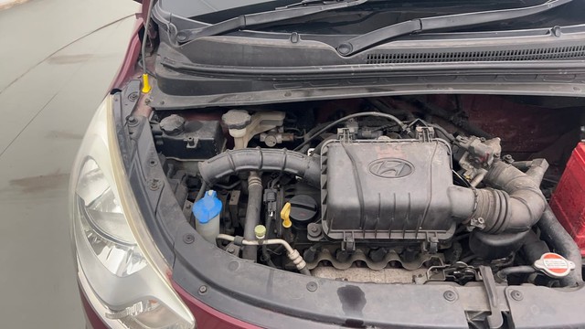 Second-hand 2014 Hyundai i10 Sportz 1.1L for sale in Kolkata-34