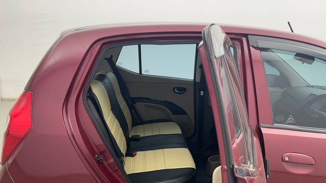 Second-hand 2014 Hyundai i10 Sportz 1.1L for sale in Kolkata-30