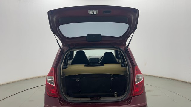 Second-hand 2014 Hyundai i10 Sportz 1.1L for sale in Kolkata-9