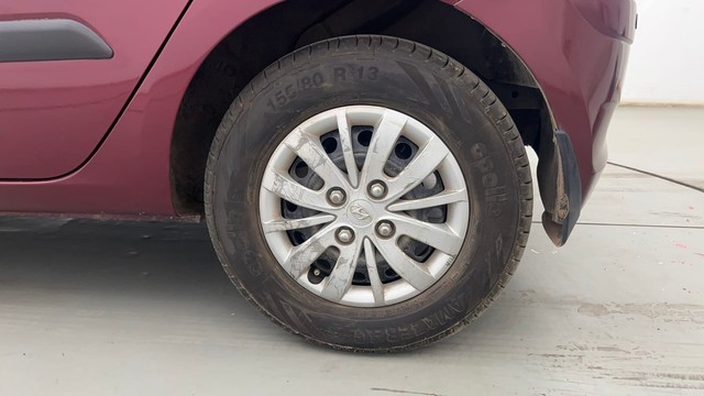 Second-hand 2014 Hyundai i10 Sportz 1.1L for sale in Kolkata-19