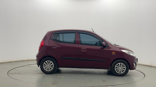 Second-hand 2014 Hyundai i10 Sportz 1.1L for sale in Kolkata-2
