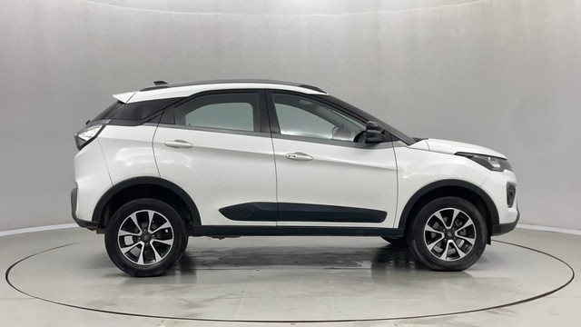Second-hand 2020 Tata Nexon XZ Plus (O) Diesel for sale in Jaipur-2