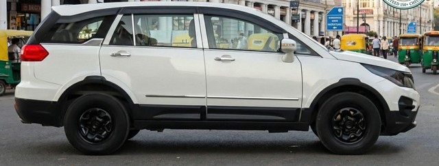 Second-hand 2018 Tata Hexa XE for sale in Lucknow-6