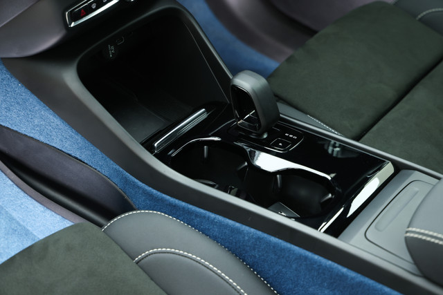 Second-hand 2024 Volvo EC40 E80 for sale in Gurgaon-12