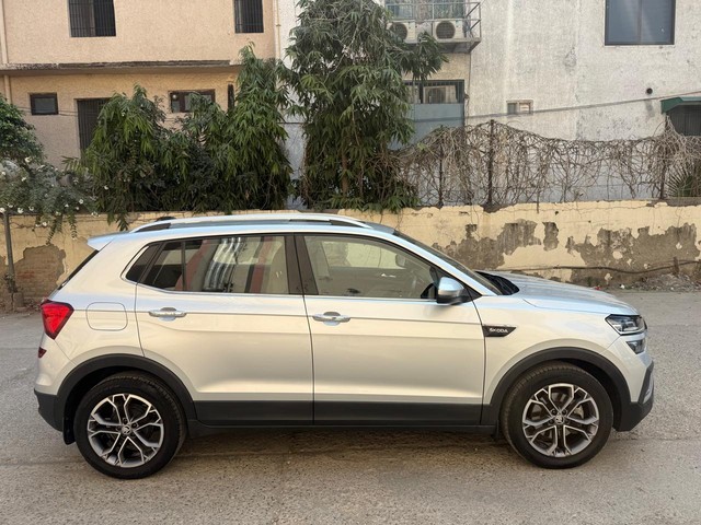 Second-hand 2022 Skoda Kushaq 1.0 TSI Style 4 Airbags AT for sale in New Delhi-1
