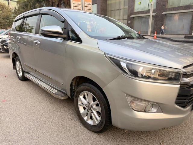 Second-hand 2017 Toyota Innova Crysta 2.4 VX MT BSIV for sale in New Delhi-9