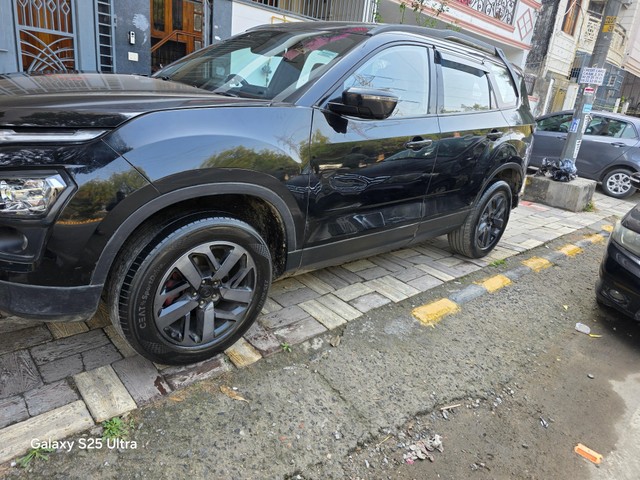 Second-hand 2023 Tata Safari XZA Plus (O) Red Dark AT BSVI for sale in New Delhi-7
