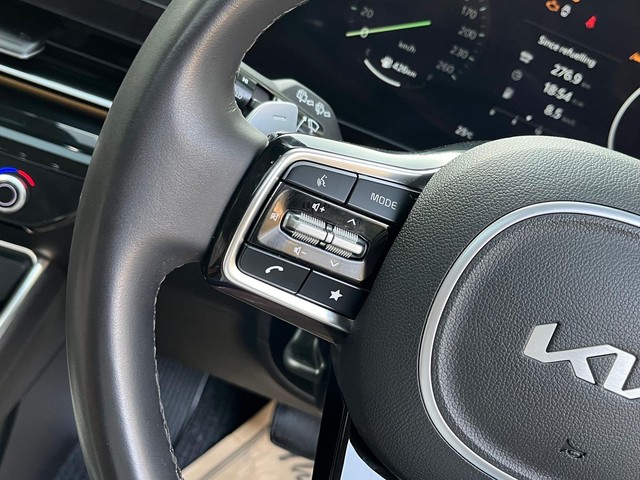 Second-hand 2025 Kia Carnival Limousine Plus for sale in New Delhi-20