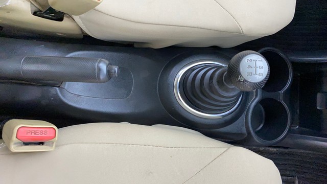 Honda Amaze S i-Vtech Second-hand 2015 Honda Amaze S i-Vtech for sale in Ahmedabad-13