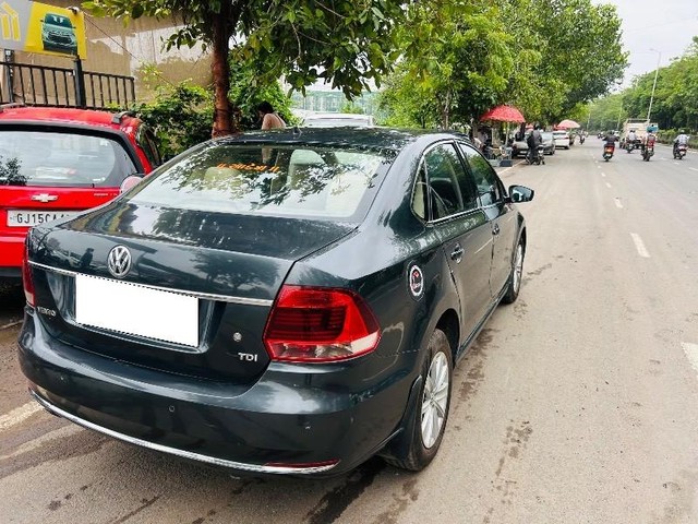 Second-hand 2016 Volkswagen Vento 1.5 TDI Highline for sale in Surat-11