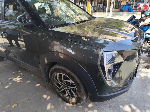 Second-hand 2025 Mahindra XUV 3XO AX5 Diesel for sale in Ongole-4