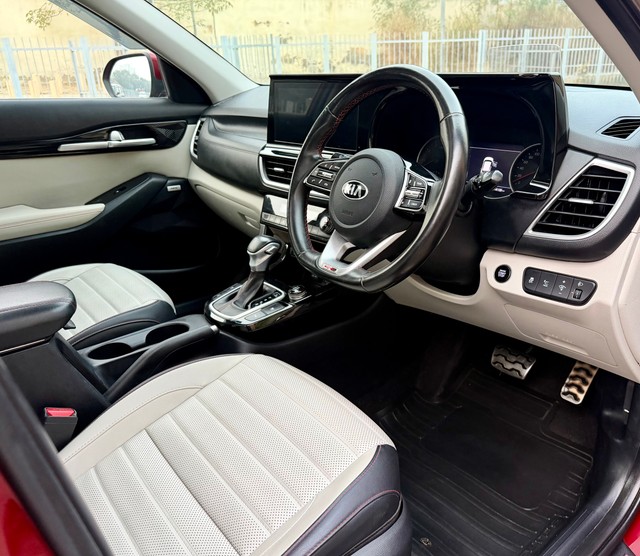 Second-hand 2020 Kia Seltos GTX Plus DCT for sale in New Delhi-14