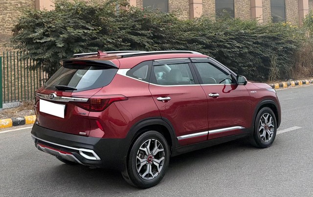 Second-hand 2020 Kia Seltos GTX Plus DCT for sale in New Delhi-2