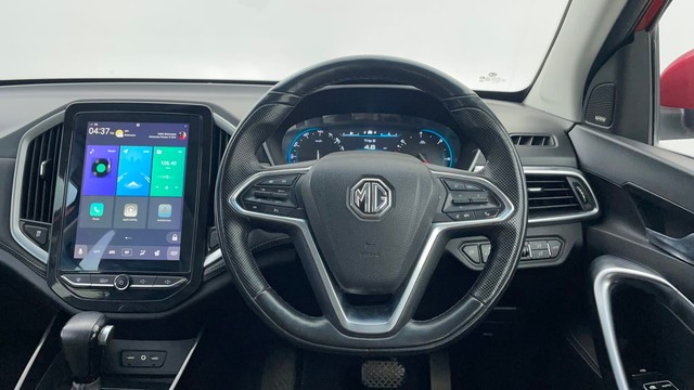 Second-hand 2019 MG Hector Sharp DCT for sale in Chennai-33