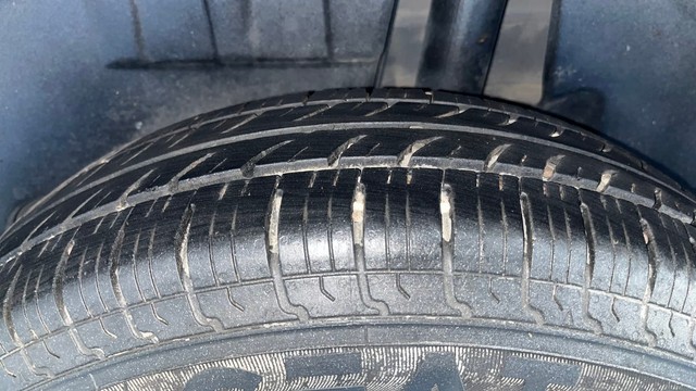 Second-hand 2017 Maruti Suzuki Dzire VXI for sale in Lucknow-28