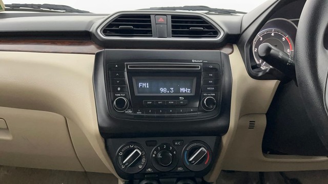 Second-hand 2017 Maruti Suzuki Dzire VXI for sale in Lucknow-37