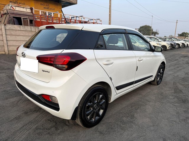 Second-hand 2020 Hyundai i20 Sportz Plus for sale in Sabarkantha-1