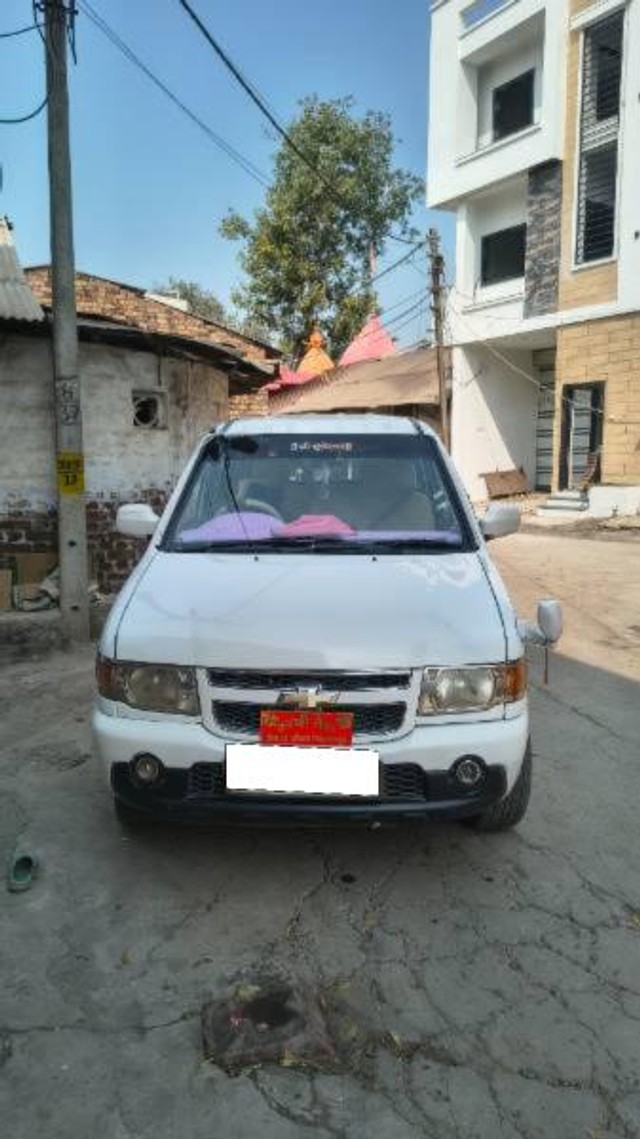 Chevrolet Tavera Neo 3 LS 10 Seats BSIII Second-hand 2017 Chevrolet Tavera Neo 3 LS 10 Seats BSIII for sale in Dewas-2