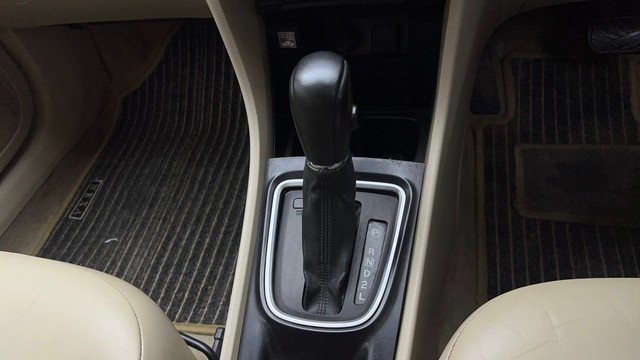 Second-hand 2019 Maruti Suzuki Ciaz 1.4 AT Alpha for sale in Noida-12