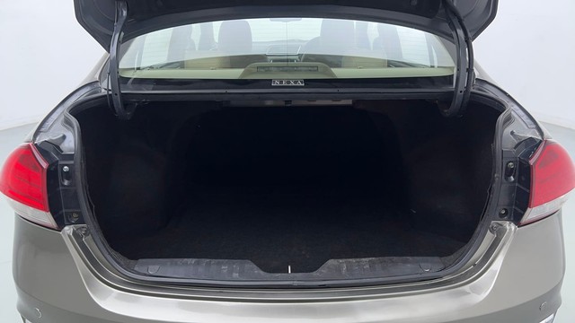 Second-hand 2019 Maruti Suzuki Ciaz 1.4 AT Alpha for sale in Noida-9