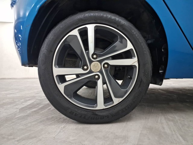 Second-hand 2023 Tata Altroz XZ Diesel for sale in Coimbatore-18