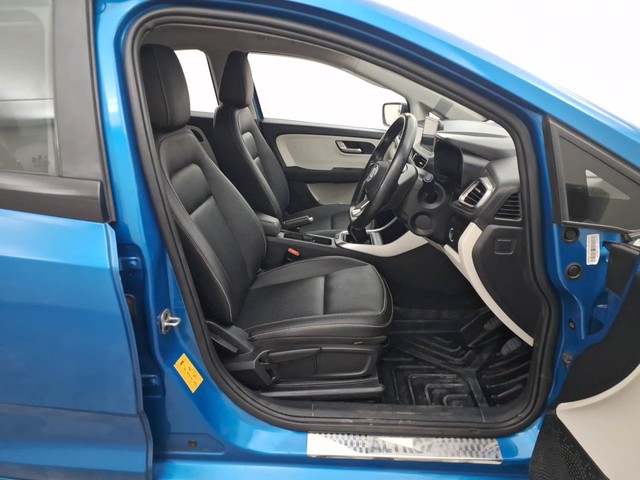 Second-hand 2023 Tata Altroz XZ Diesel for sale in Coimbatore-15