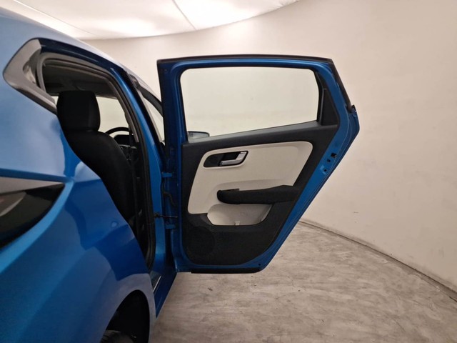 Second-hand 2023 Tata Altroz XZ Diesel for sale in Coimbatore-26