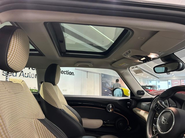 Second-hand 2023 Mini Cooper SE Electric for sale in Gurgaon-22