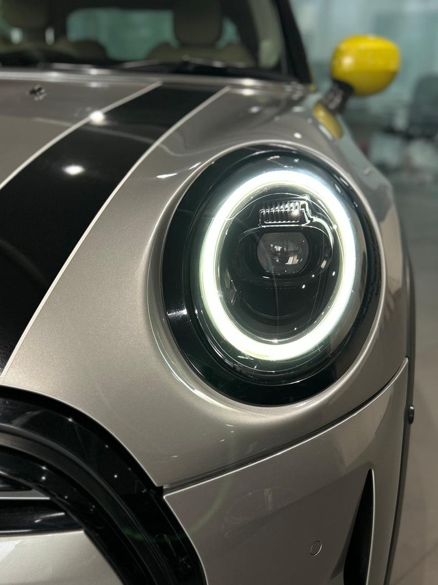 Second-hand 2023 Mini Cooper SE Electric for sale in Gurgaon-8