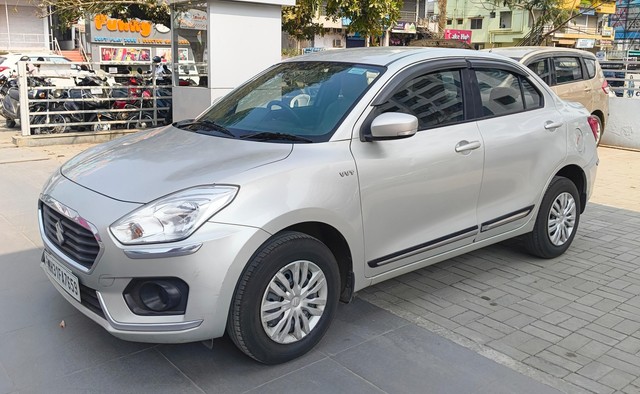 Second-hand 2018 Maruti Swift Dzire AMT VXI for sale in Nagpur-6