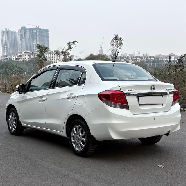 Second-hand 2015 Honda Amaze VX i-Vtech for sale in Pune-3