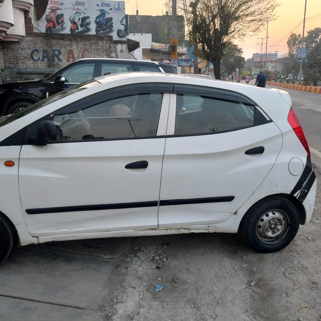 Second-hand 2014 Hyundai EON Era Plus for sale in Muzaffarnagar-4