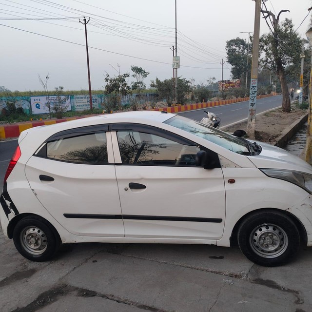 Second-hand 2014 Hyundai EON Era Plus for sale in Muzaffarnagar-1