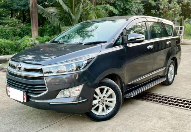 Second-hand 2017 Toyota Innova Crysta 2.4 VX MT 8S BSIV for sale in Thane-4