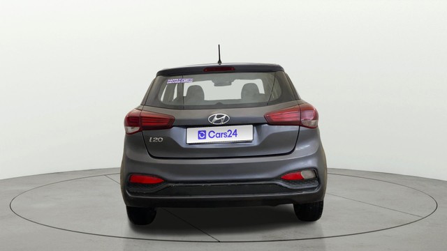 Second-hand 2018 Hyundai i20 1.2 Magna Executive for sale in New Delhi-3