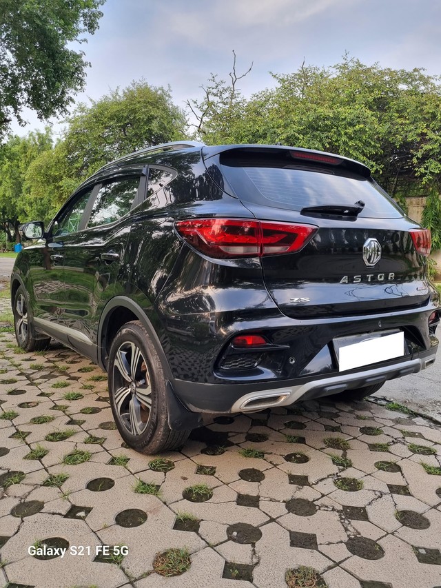 Second-hand 2022 MG Astor Savvy CVT BSVI for sale in New Delhi-4