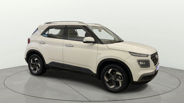 Second-hand 2019 Hyundai Venue SX Plus Turbo DCT BSIV for sale in Gurgaon