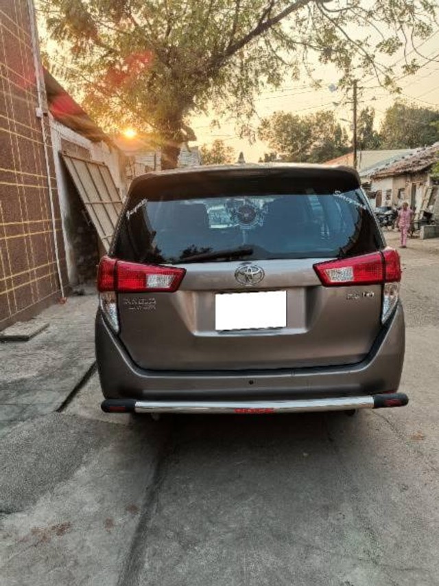 Second-hand 2016 Toyota Innova Crysta 2.8 GX AT BSIV for sale in Rajkot-1