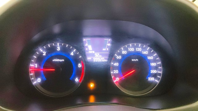 Second-hand 2016 Hyundai Verna 1.6 CRDi SX for sale in Pune-11