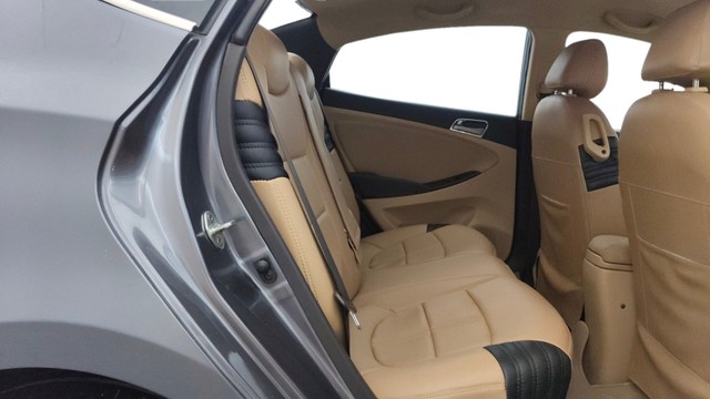 Second-hand 2016 Hyundai Verna 1.6 CRDi SX for sale in Pune-16