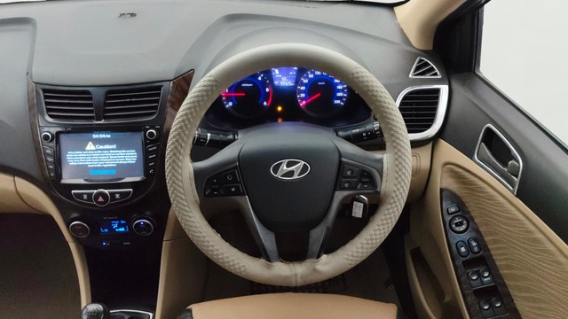 Second-hand 2016 Hyundai Verna 1.6 CRDi SX for sale in Pune-12